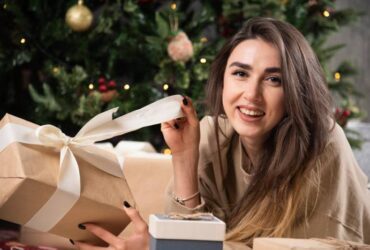 Christmas gift ideas for her under $100