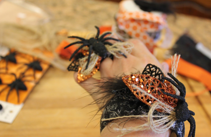 Accessories Creatively for Halloween