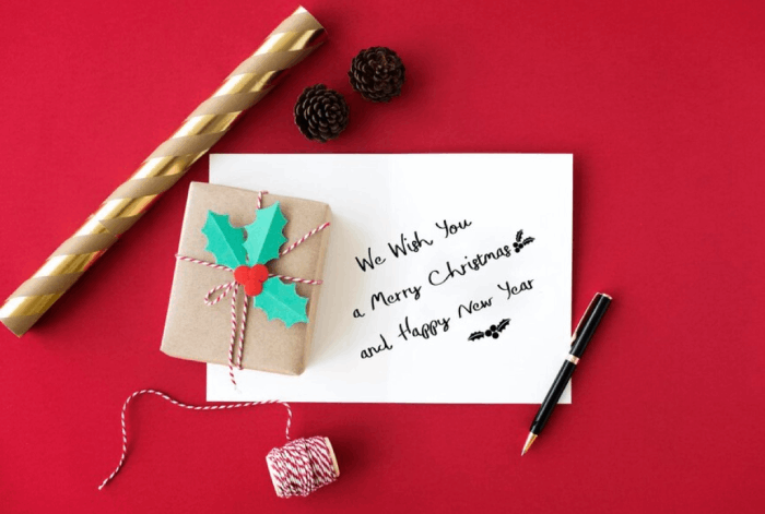 Cheer Holiday Season with Christmas Greeting Messages for Coworkers